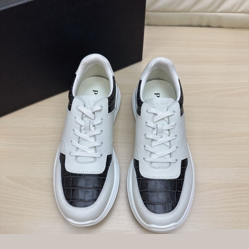 Pra*a casual shoes